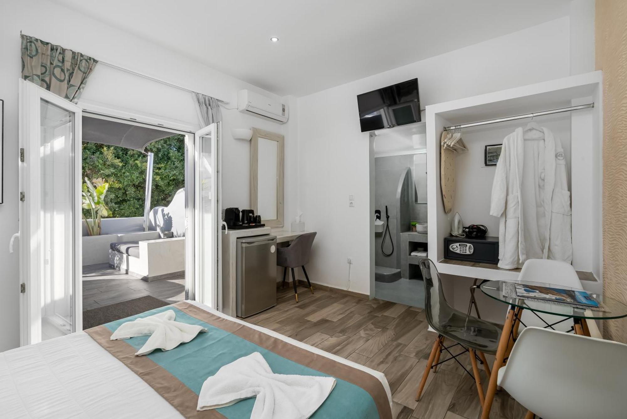 Oasis Suites Fira Fira (Santorini) Bagian luar foto