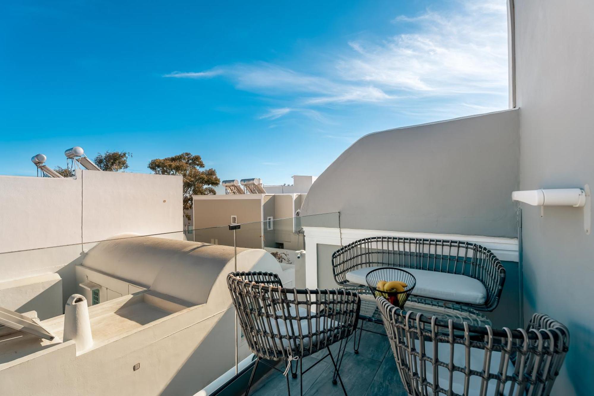 Oasis Suites Fira Fira (Santorini) Bagian luar foto