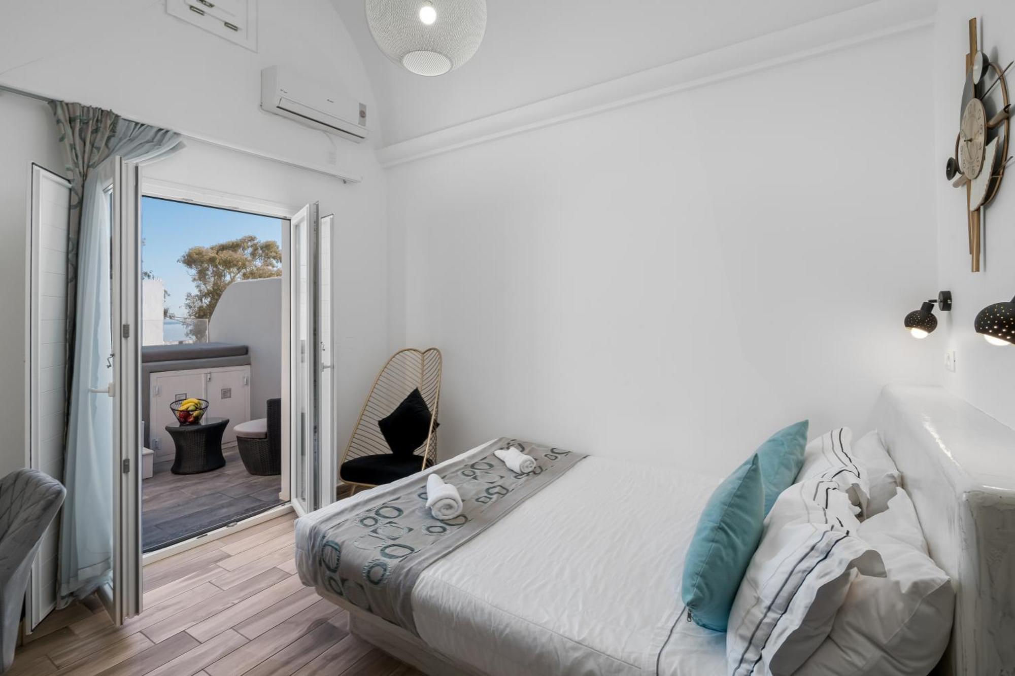 Oasis Suites Fira Fira (Santorini) Bagian luar foto